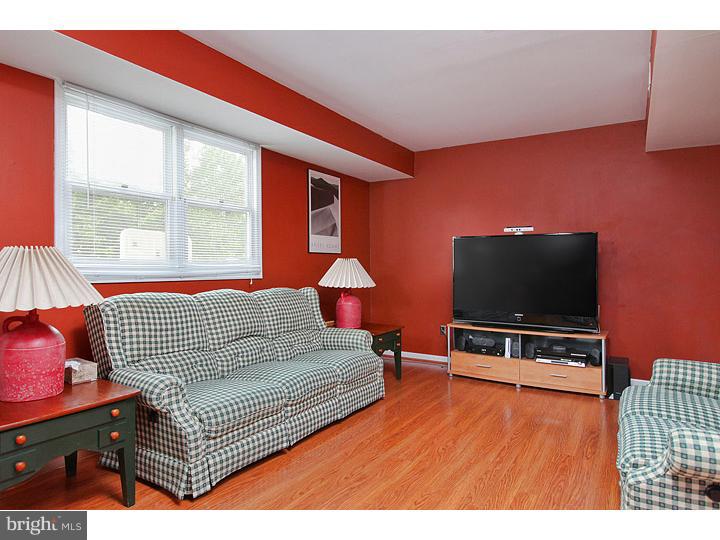 19 Chesterfield Road Sewell, NJ 08080 - Photo 11 of 20