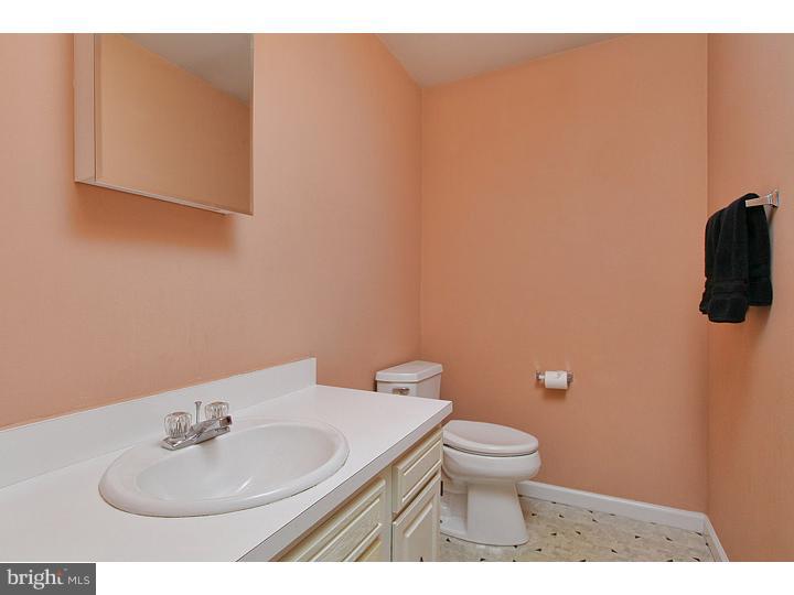 19 Chesterfield Road Sewell, NJ 08080 - Photo 12 of 20