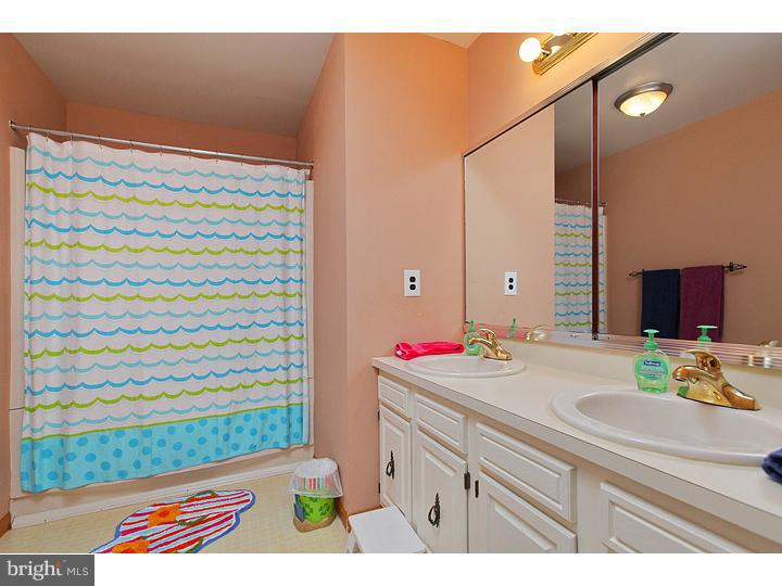 19 Chesterfield Road Sewell, NJ 08080 - Photo 16 of 20