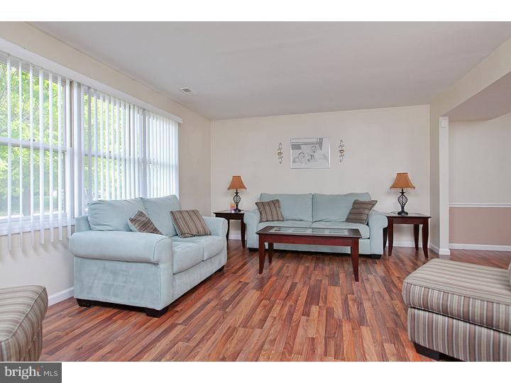 19 Chesterfield Road Sewell, NJ 08080 - Photo 5 of 20