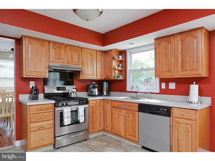 19 Chesterfield Road Sewell, NJ 08080 - Photo 8 of 20
