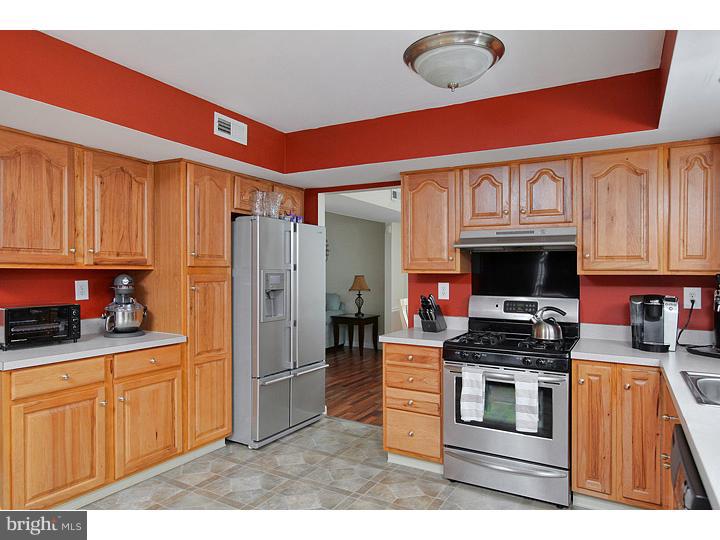 19 Chesterfield Road Sewell, NJ 08080 - Photo 9 of 20