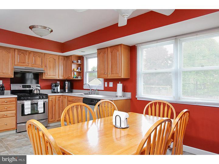 19 Chesterfield Road Sewell, NJ 08080 - Photo 10 of 20