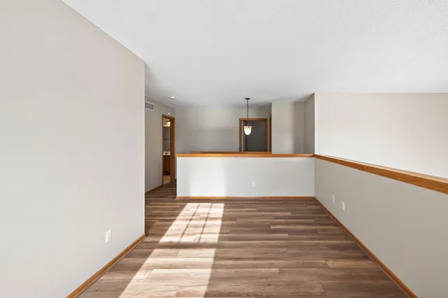 $259,900 | 1590 Countryside Drive, Shakopee, MN 55379