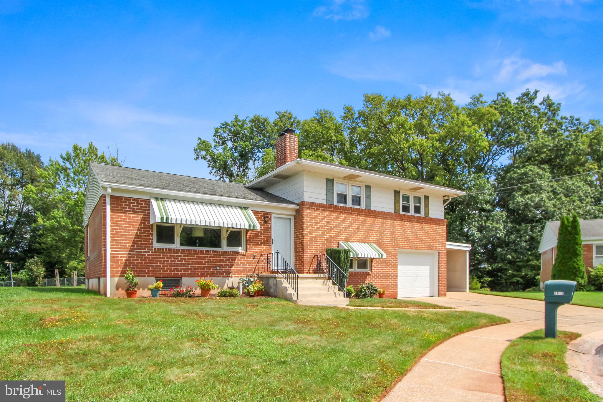1913 Brenda Road York, PA 17408 - Photo 1 of 30 Gallery Image 1