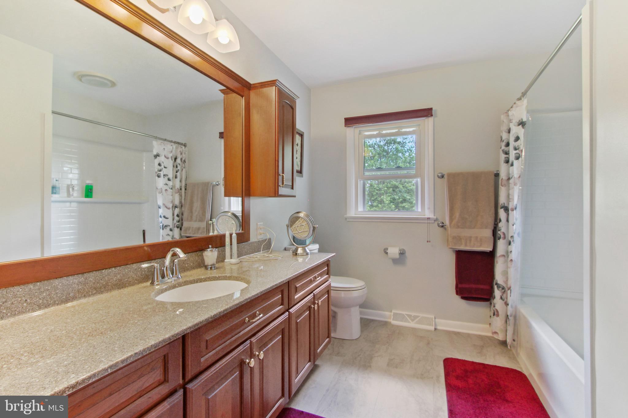 1913 Brenda Road York, PA 17408 - Photo 13 of 30 Gallery Image 13