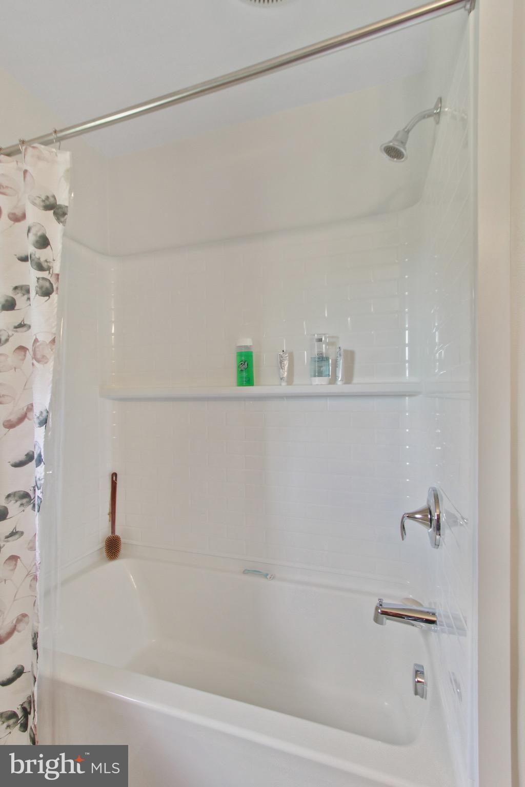 1913 Brenda Road York, PA 17408 - Photo 14 of 30 Gallery Image 14