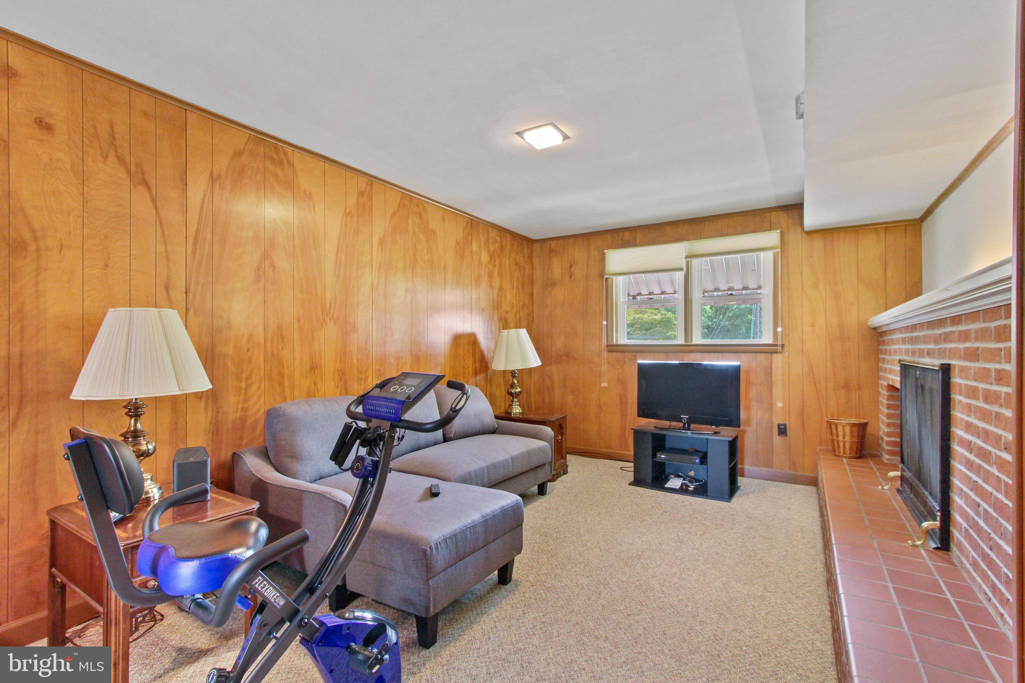 1913 Brenda Road York, PA 17408 - Photo 15 of 30 Gallery Image 15