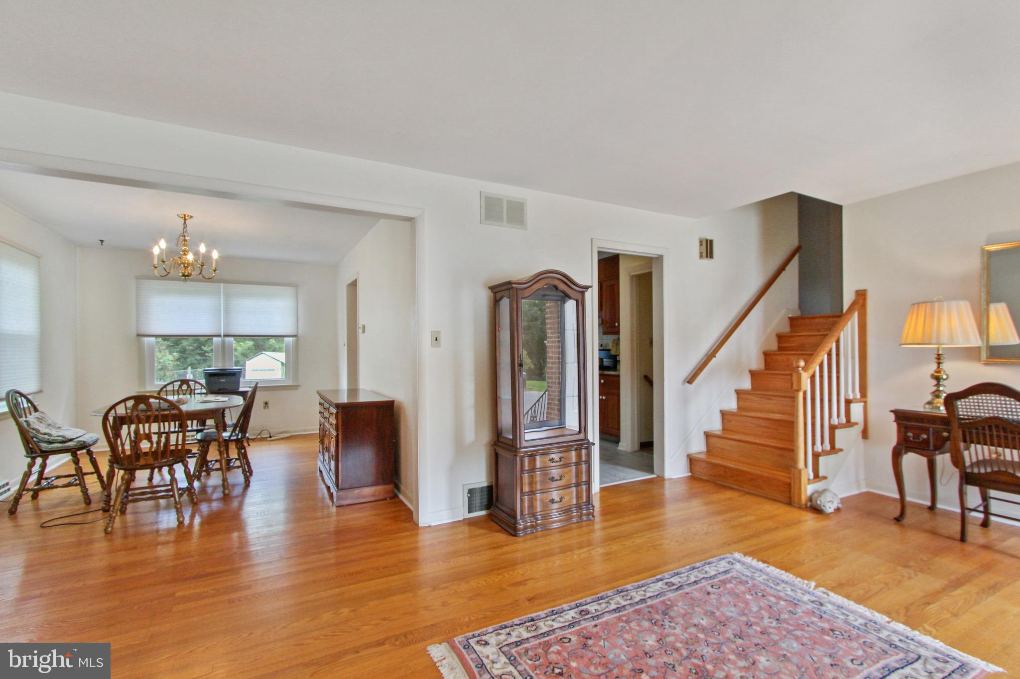1913 Brenda Road York, PA 17408 - Photo 3 of 30 Gallery Image 3