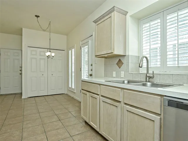 $2,350 | 307 Hayden Ridge Lane, Austin, TX 78738