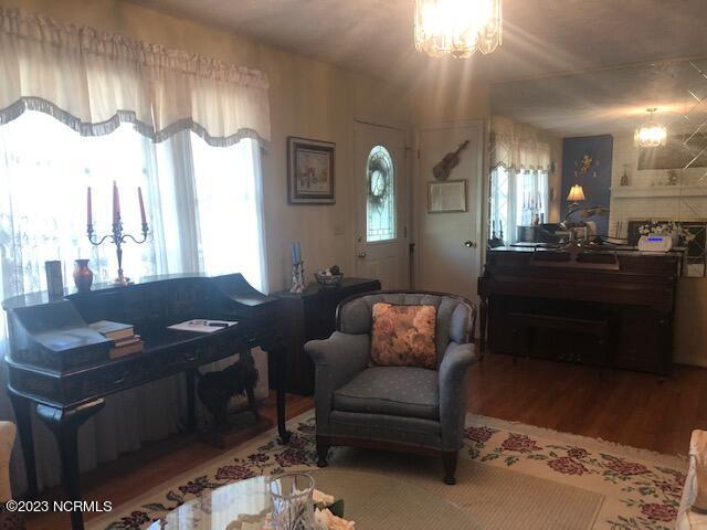 108 Pee Dee Road Aberdeen, NC 28315 - Photo 5 of 26 IMG_4498