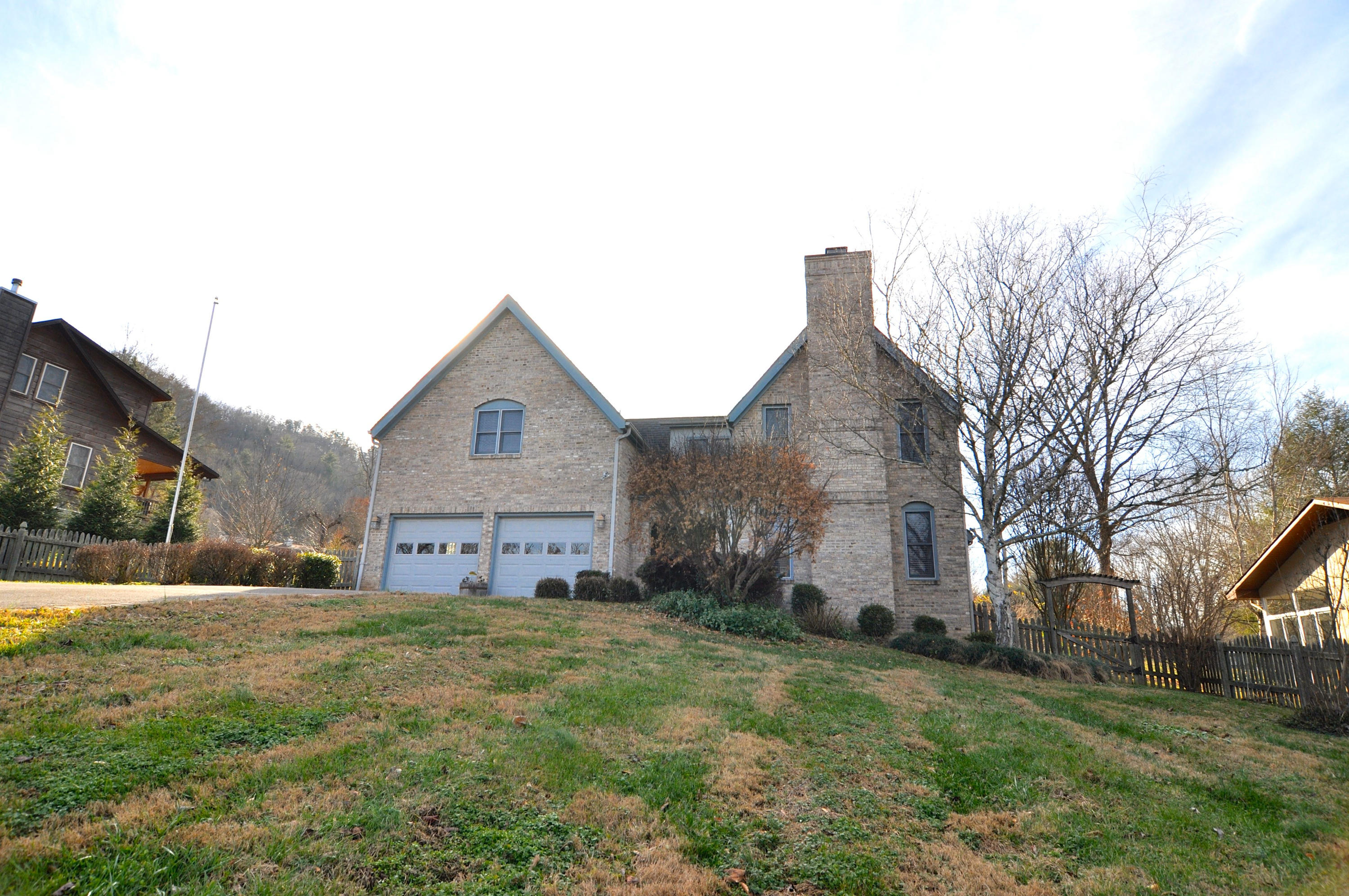 314 East Chestnut Hill Road Townsend, TN 37882 - Photo 3 of 25 DSC_0089