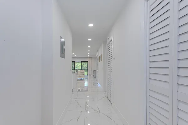 $2,500 | 8545 Casa Del Lago, Unit F, Boca Raton, FL 33433