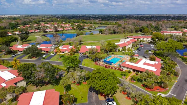 $2,500 | 8545 Casa Del Lago, Unit F, Boca Raton, FL 33433