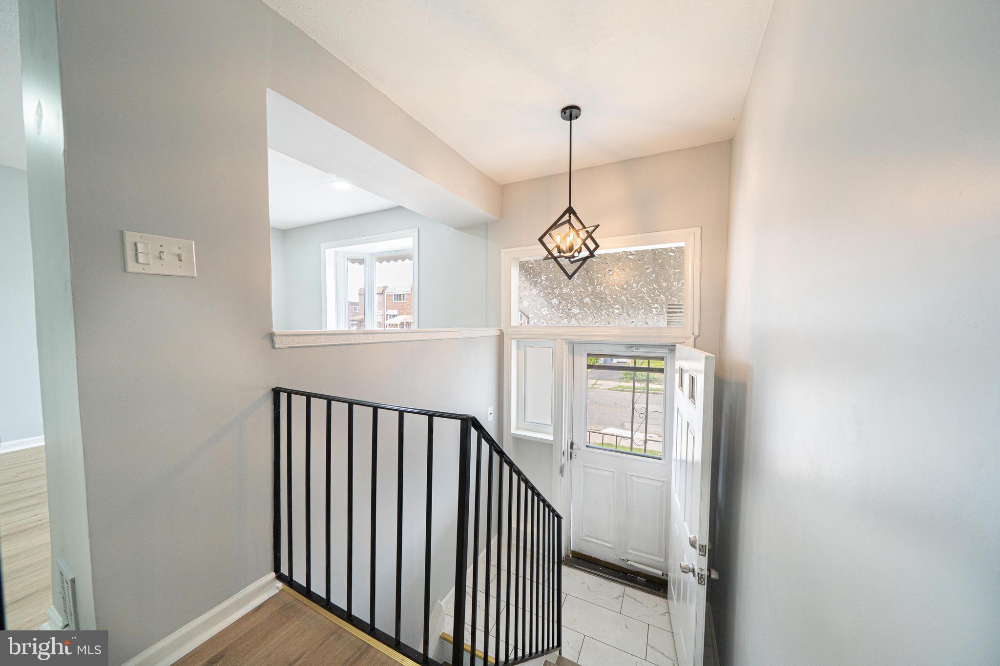 12211 Aster Road Philadelphia, PA 19154 - Photo 5 of 19 Gallery Image 5