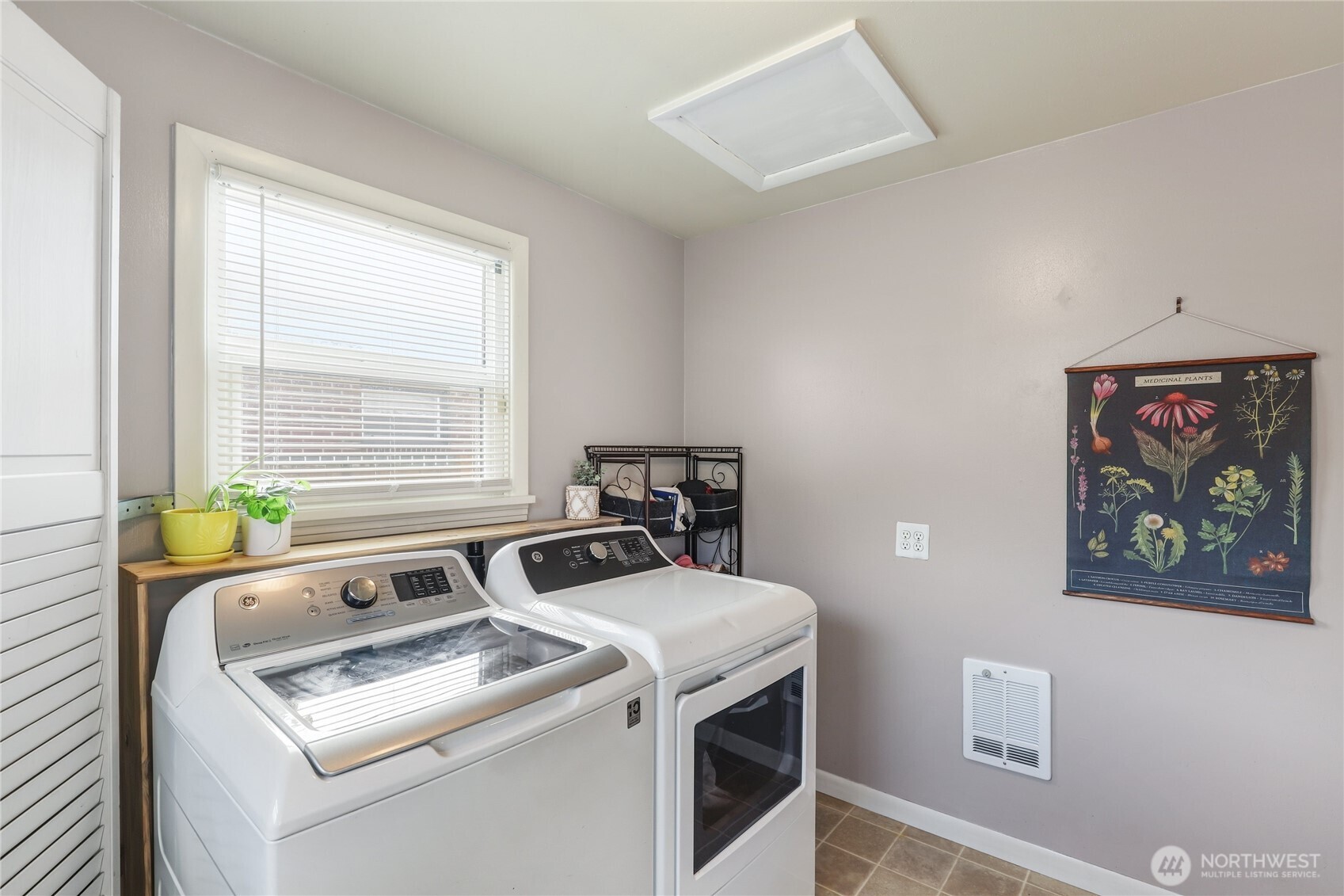 1034 South Market Boulevard Chehalis, WA 98532 - Photo 11 of 22