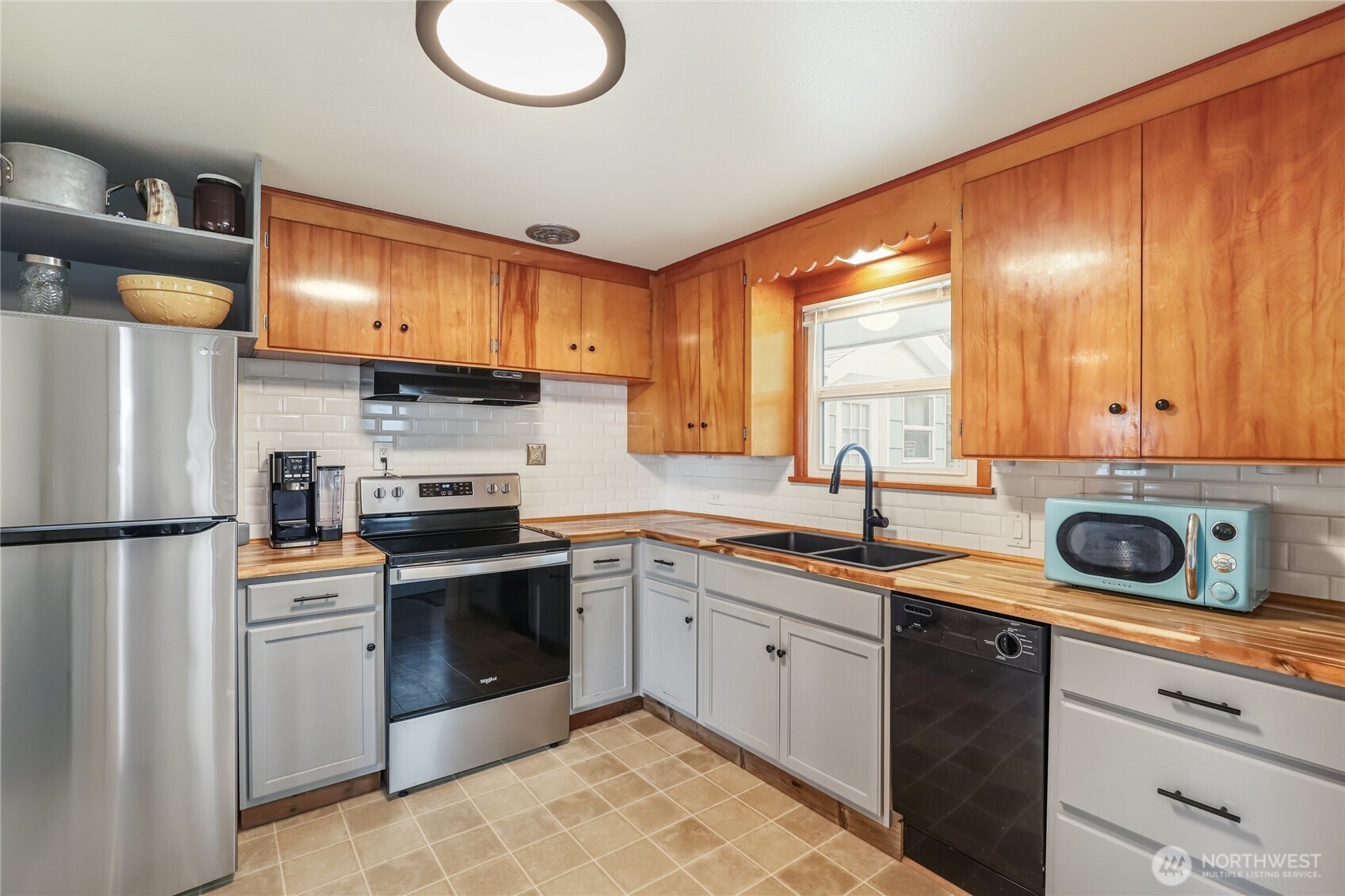 1034 South Market Boulevard Chehalis, WA 98532 - Photo 4 of 22