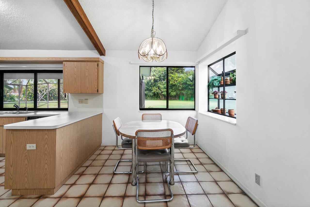 18428 102nd Way South Boca Raton, FL 33498 - Photo 16 of 46 Breakfast nook