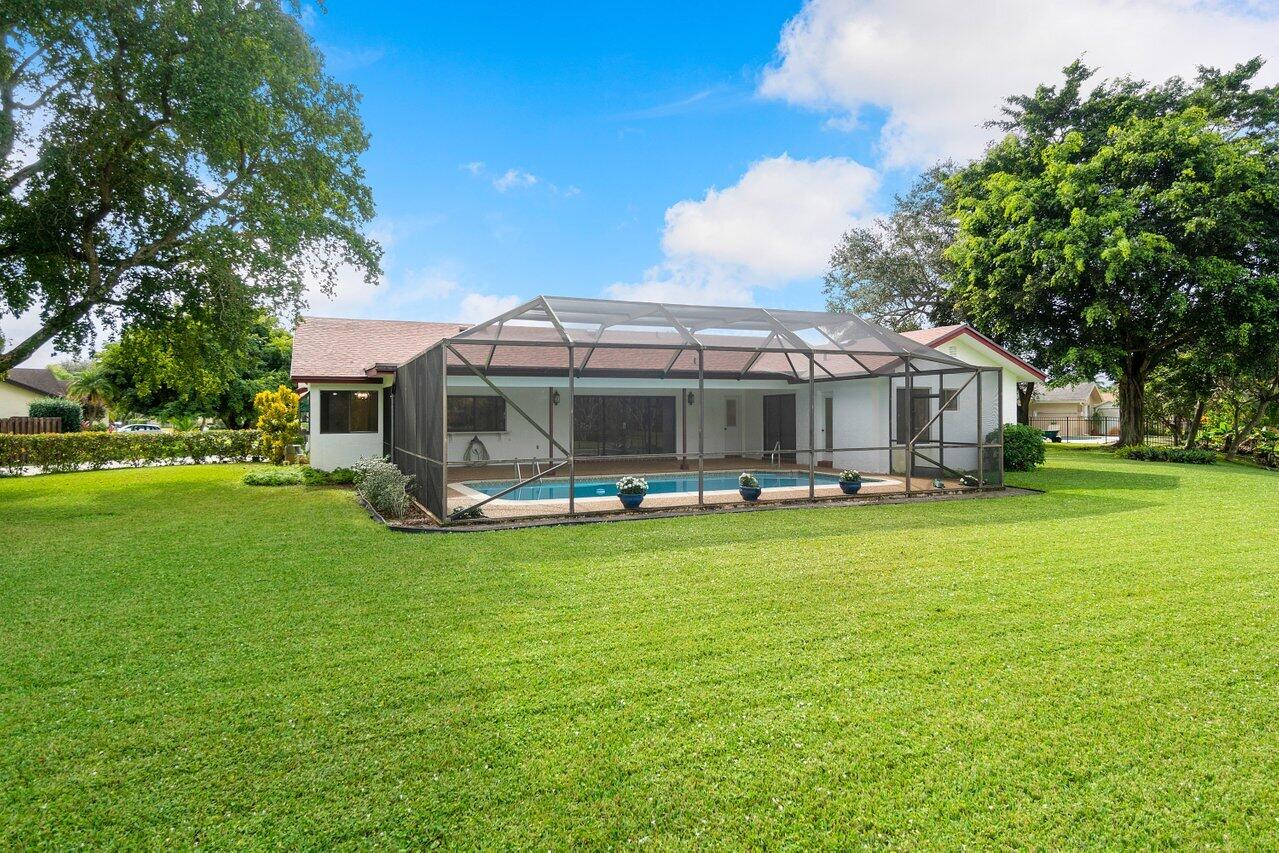 18428 102nd Way South Boca Raton, FL 33498 - Photo 30 of 46 Backyard