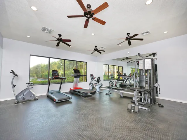 $3,200 | 102 Astor Circle, Delray Beach, FL 33484