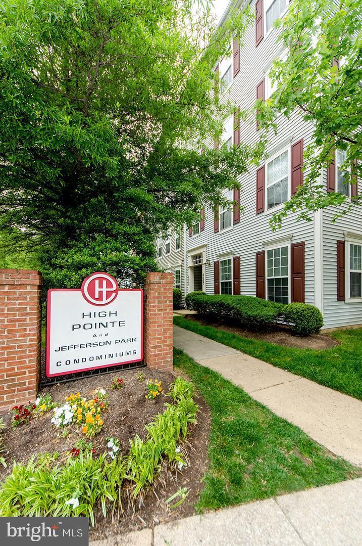 8069 Gatehouse Road, Unit 23 Falls Church, VA 22042 - Photo 2 of 43 a sign on the side of the building