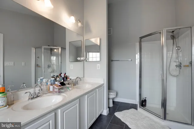 $3,700 | 8069 Gatehouse Road, Unit 23, Falls Church, VA 22042