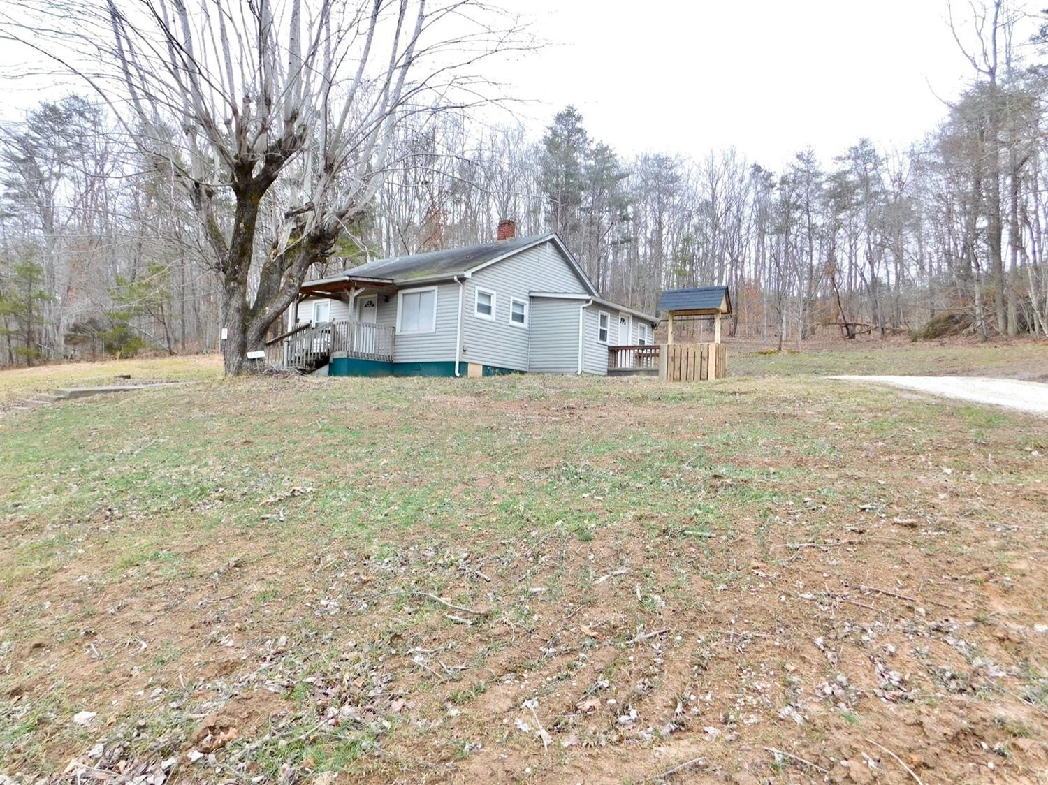 7320 Winchester Road Irvine, KY 40336 - Photo 3 of 36 Photo 3