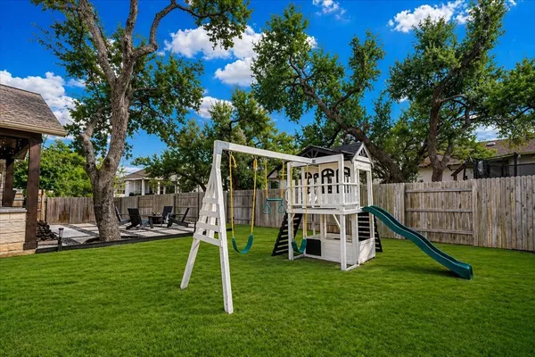 $4,300 | 252 Double L Drive, Dripping Springs, TX 78620