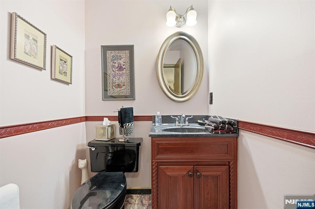 900 Valley Road Clifton, NJ 07013 - Photo 10 of 27 Gallery Image 10