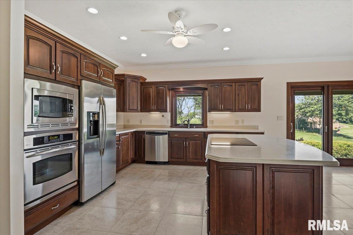 1582 West Autumn Ridge Road Sherman, IL 62707 - Photo 15 of 52