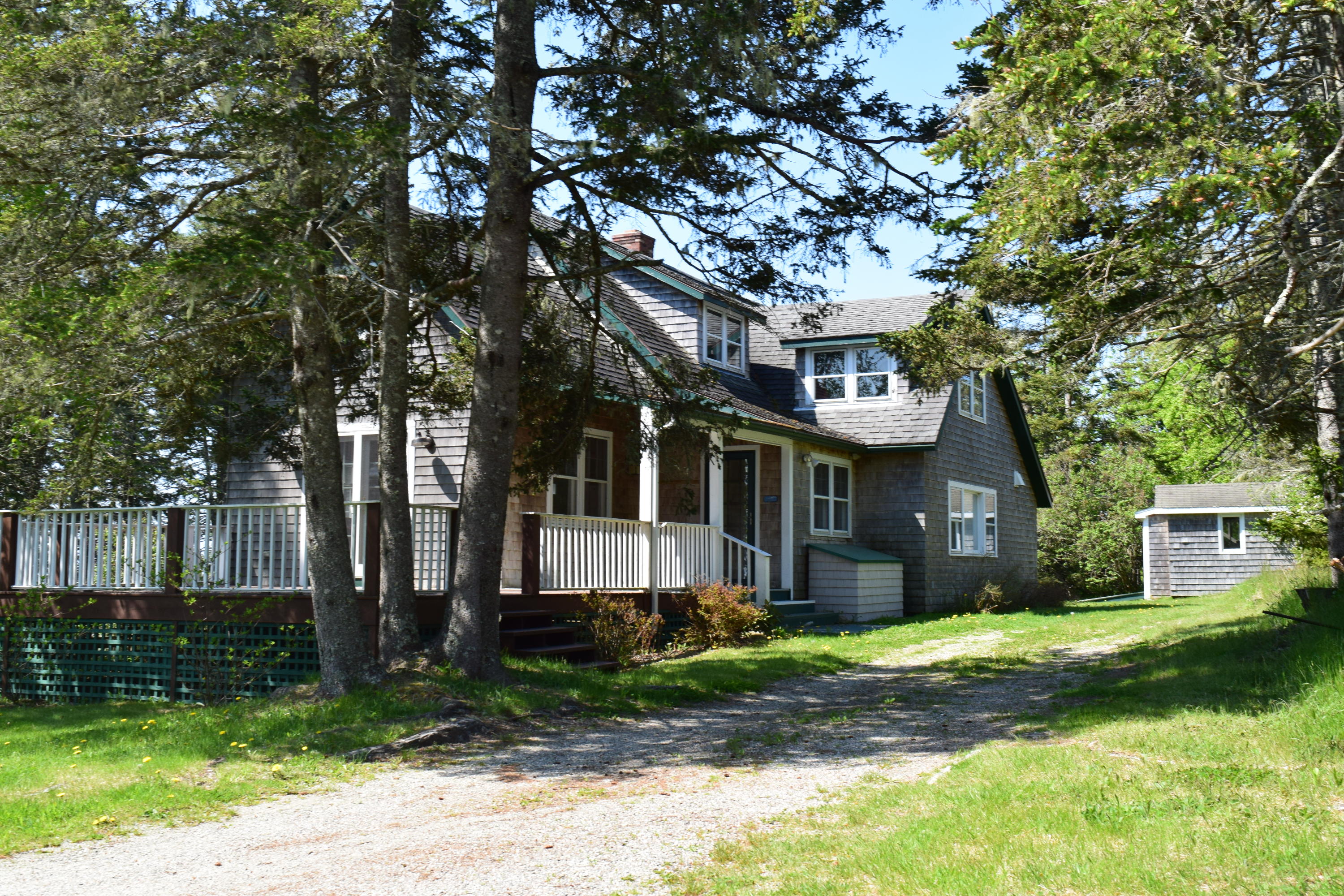 24 Woodside Way Castine, ME 04421 - Photo 2 of 38 DSC_0036