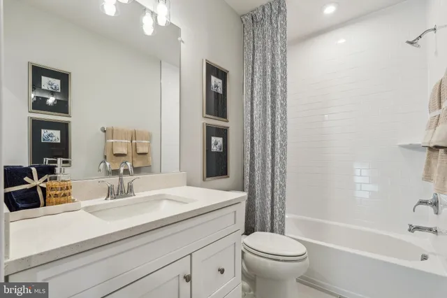 $864,345 | 227 Chianti Terrace Southeast, Leesburg, VA 20175