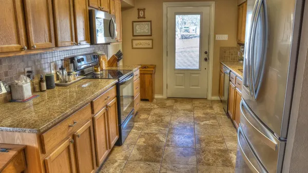 $849,000 | 6496 Hwy 83n Leakey Tx 78873, Leakey, TX 78873