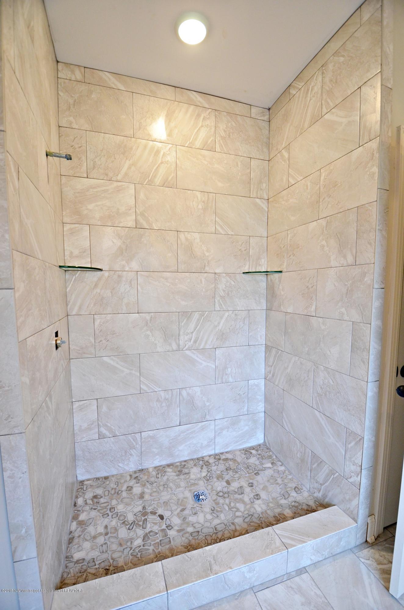 3685 Madison Ridge Hernando, MS 38632 - Photo 13 of 22 Master shower