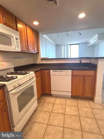 $138,000 | 414 Water Street, Unit 2011, Baltimore, MD 21202