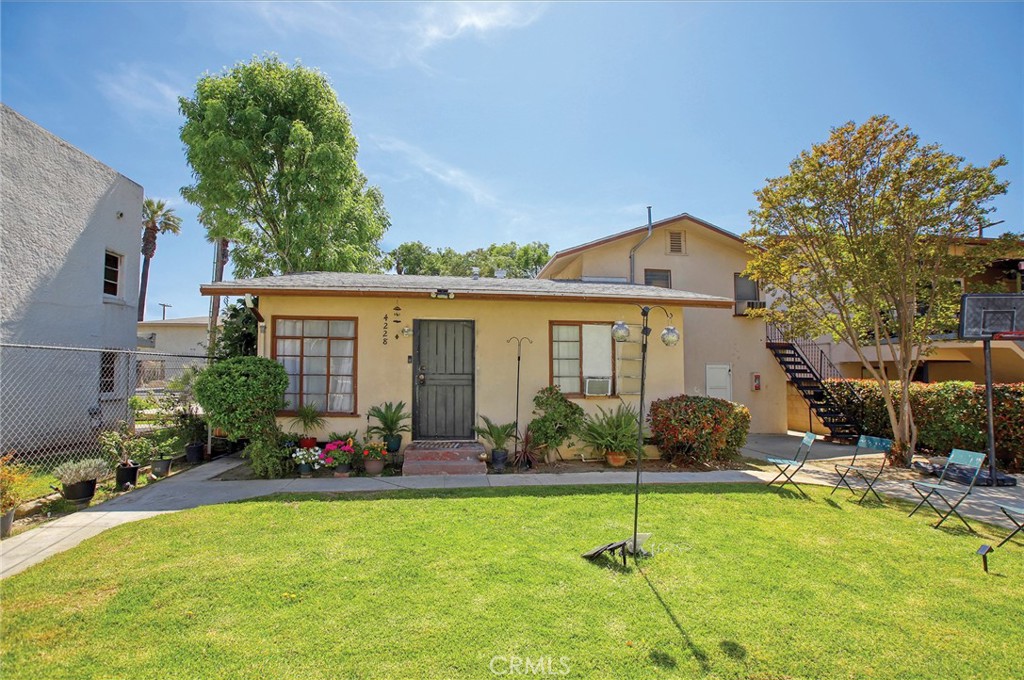 4228 Tenth Street Riverside, CA 92501 - Photo 3 of 6