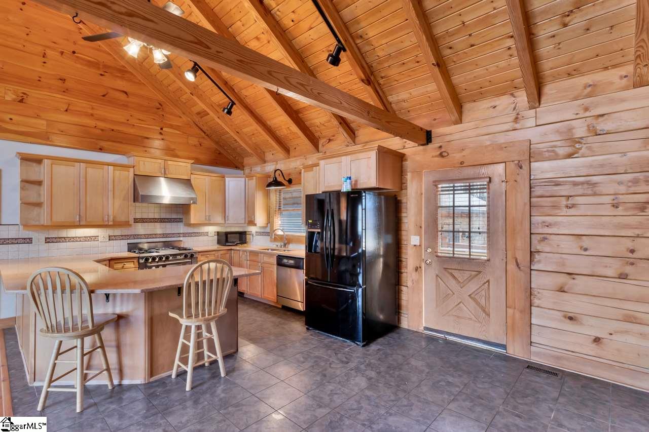 521 Point Road Westminster, SC 29693 - Photo 8 of 32 Gallery Image 8