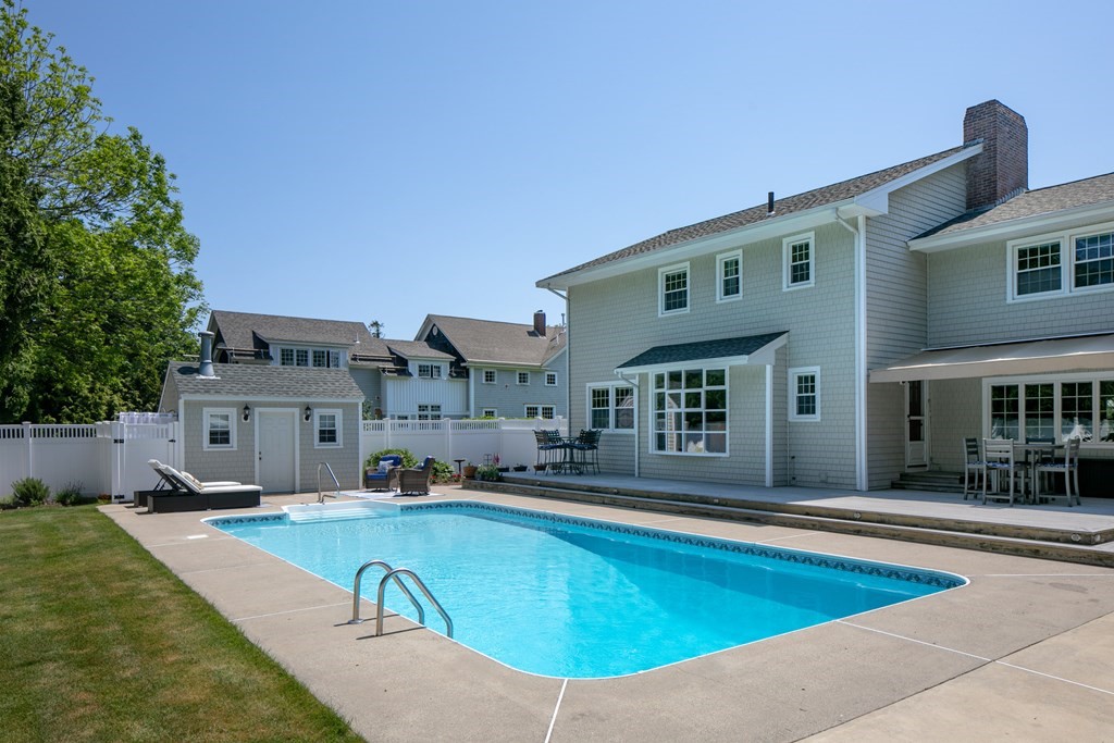 1 Ned's Point Road Mattapoisett, MA 02739 - Photo 4 of 39 Gallery Image 4