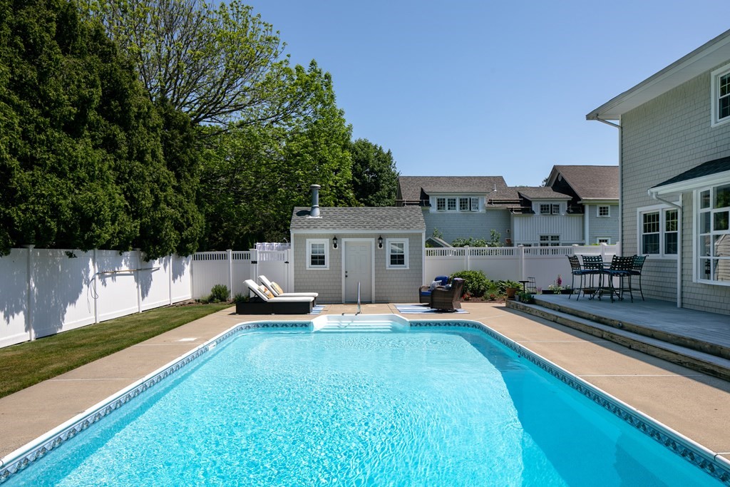 1 Ned's Point Road Mattapoisett, MA 02739 - Photo 5 of 39 Gallery Image 5