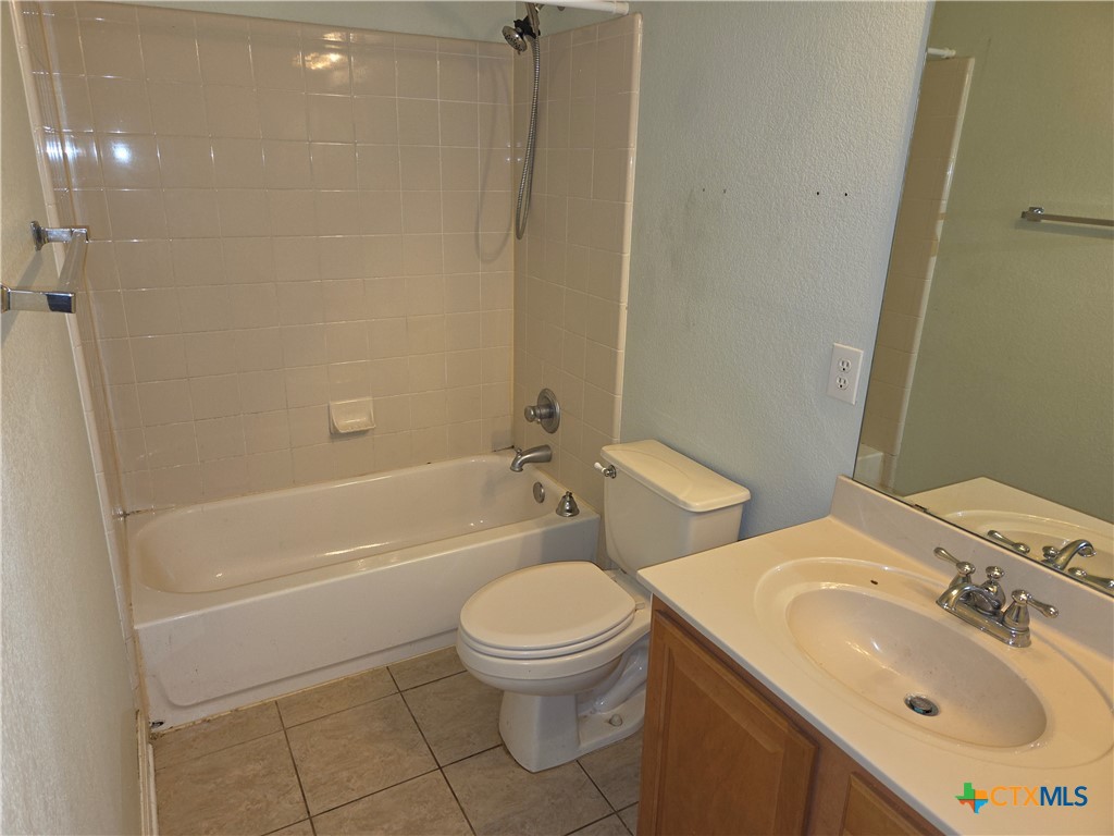 716 Moon Shadow Temple, TX 76502 - Photo 4 of 11
