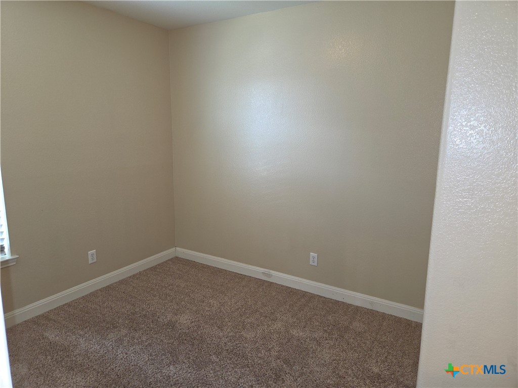 716 Moon Shadow Temple, TX 76502 - Photo 5 of 11
