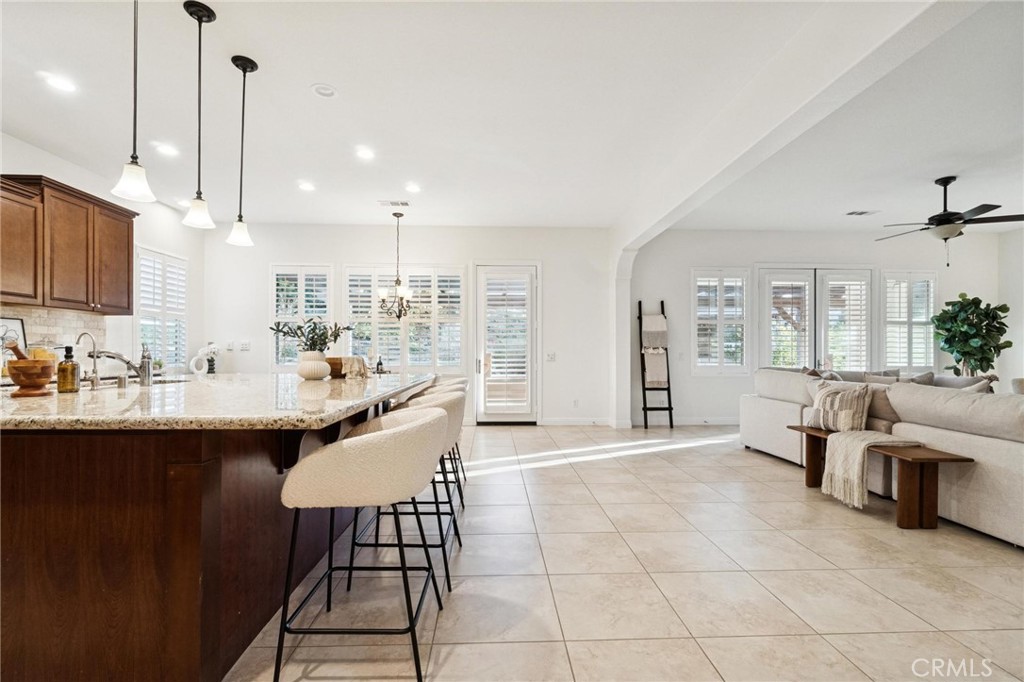 15930 Mandalay Road Canyon Country, CA 91387 - Photo 14 of 64