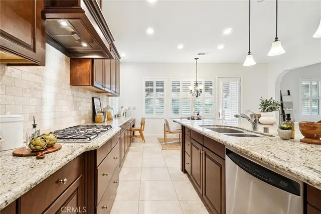 $1,600,000 | 15930 Mandalay Road, Canyon Country, CA 91387