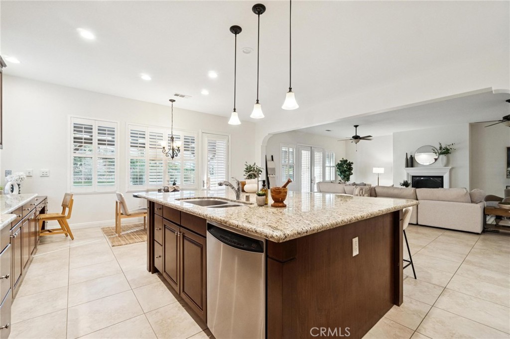 15930 Mandalay Road Canyon Country, CA 91387 - Photo 17 of 64