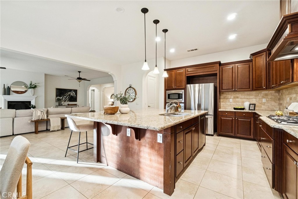 15930 Mandalay Road Canyon Country, CA 91387 - Photo 19 of 64