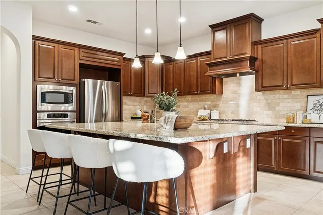 $1,600,000 | 15930 Mandalay Road, Canyon Country, CA 91387