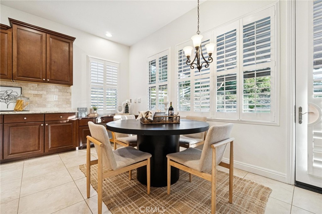 15930 Mandalay Road Canyon Country, CA 91387 - Photo 21 of 64