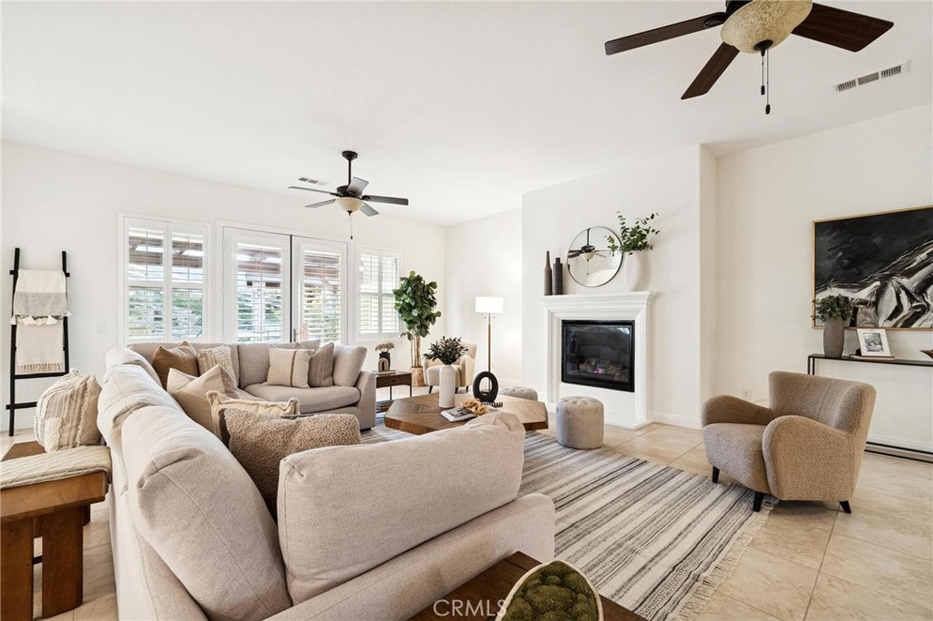 15930 Mandalay Road Canyon Country, CA 91387 - Photo 26 of 64