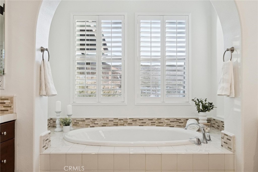 15930 Mandalay Road Canyon Country, CA 91387 - Photo 36 of 64