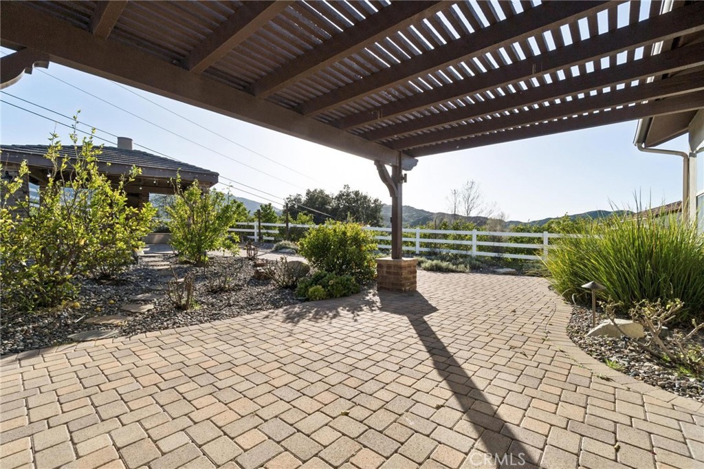 15930 Mandalay Road Canyon Country, CA 91387 - Photo 54 of 64